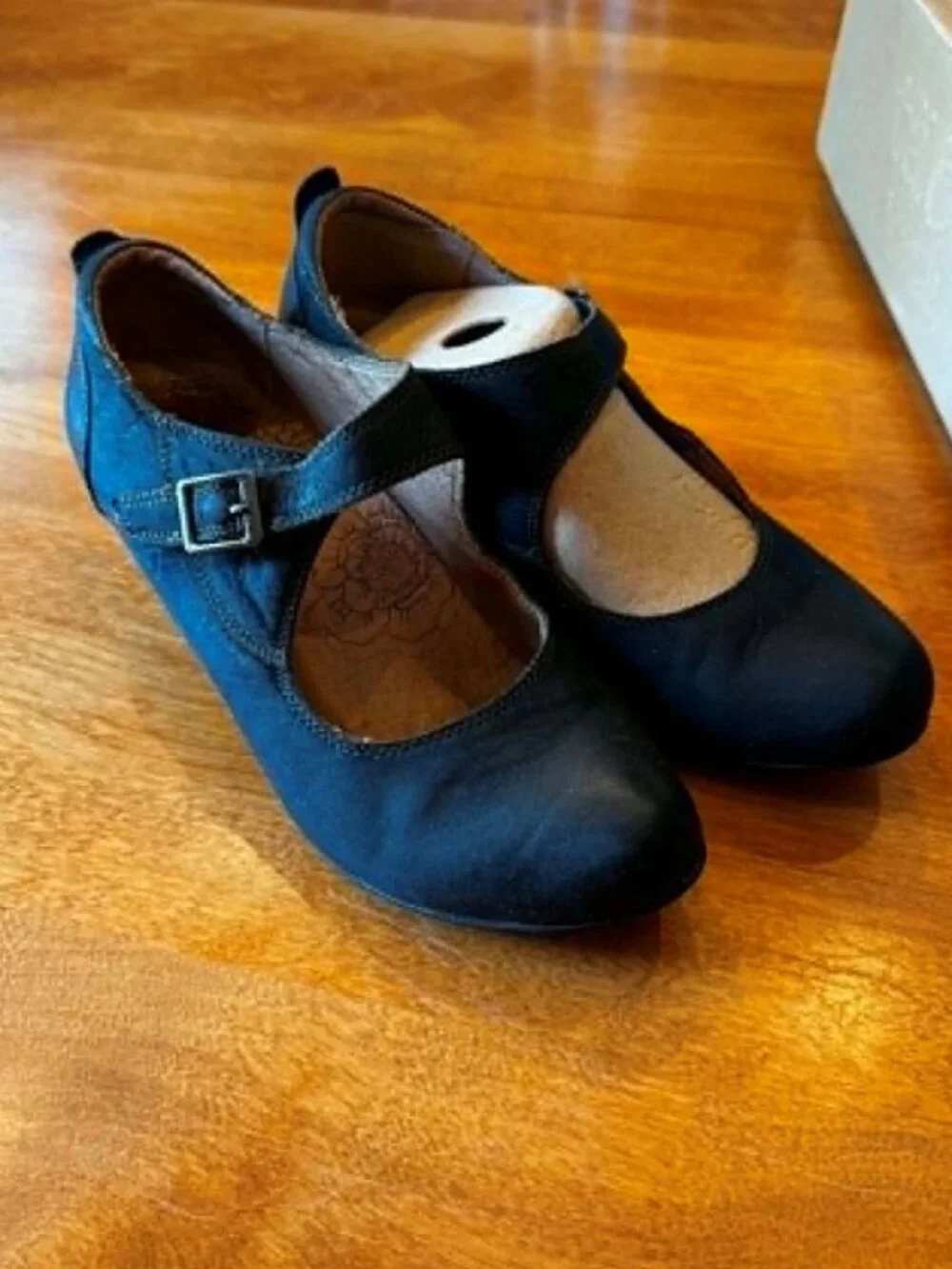 Navy Mary Jane Shoes • Low Heel • Size 6.5 • Heel Wear - Picture 1 of 11